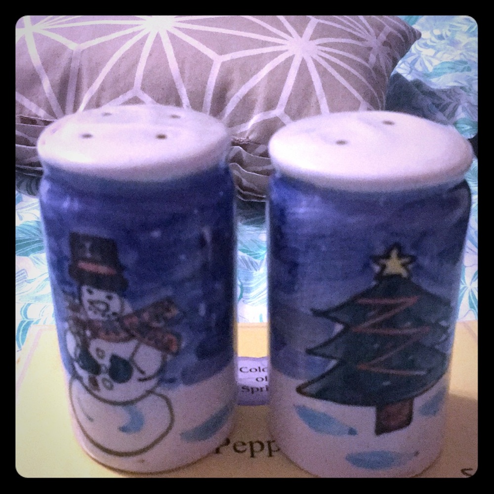 Christmas salt and pepper shaker